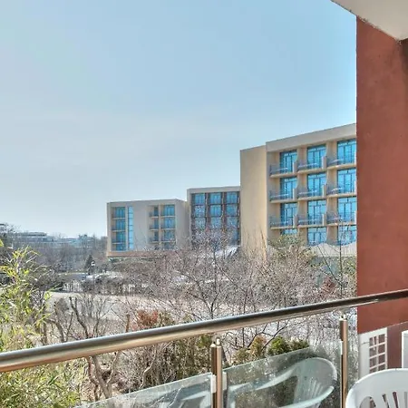 Апартамент дюн резидънс *